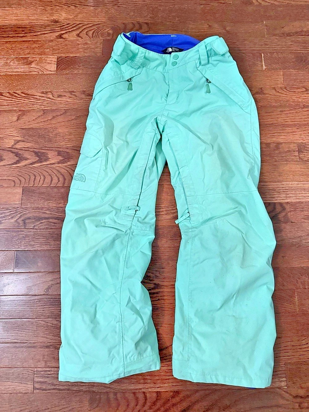 The North Face HyVent ski/ snow pants Women's Ski Pants in mint